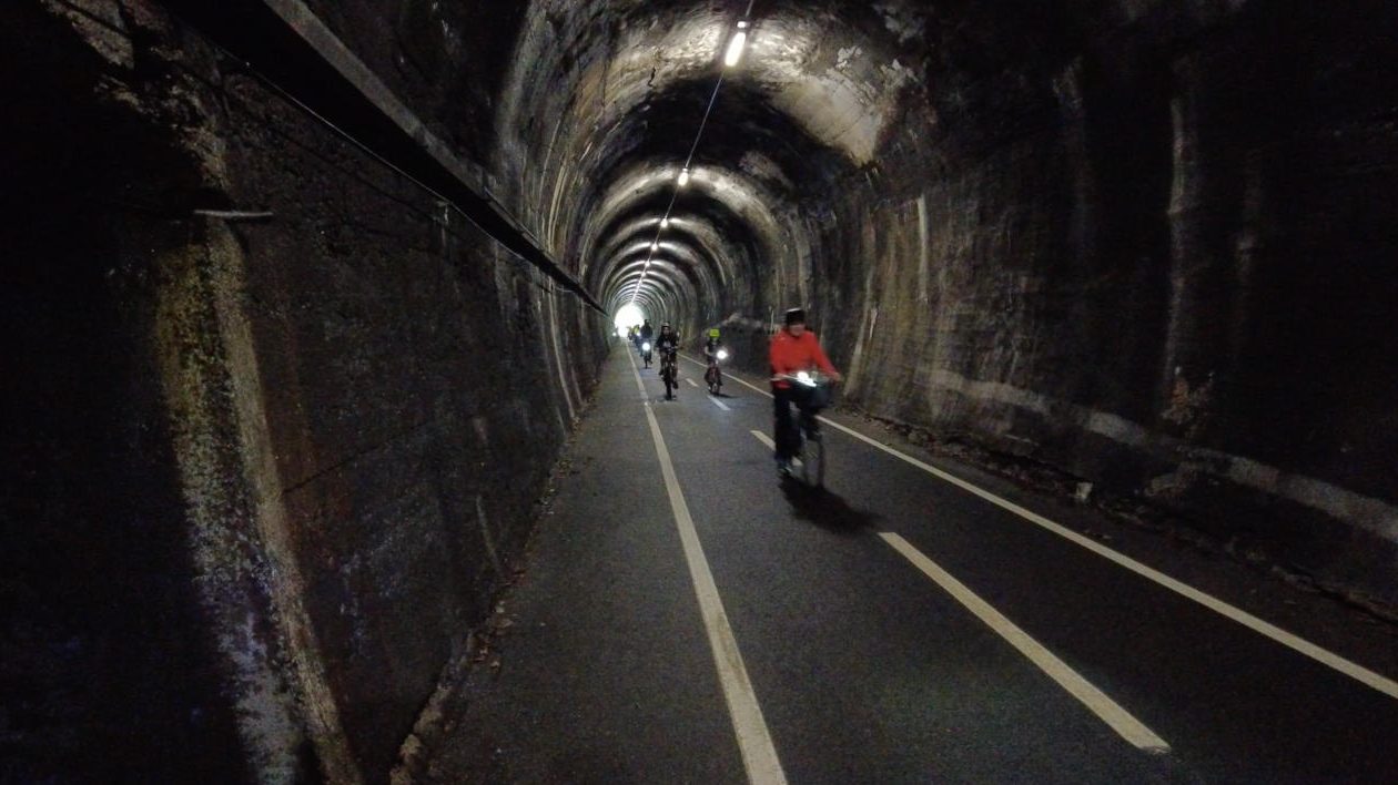 16 giugno 2024 - Concerto per campanelli di bicicletta accordati, ciclovia Alpe Adria - foto Continuo